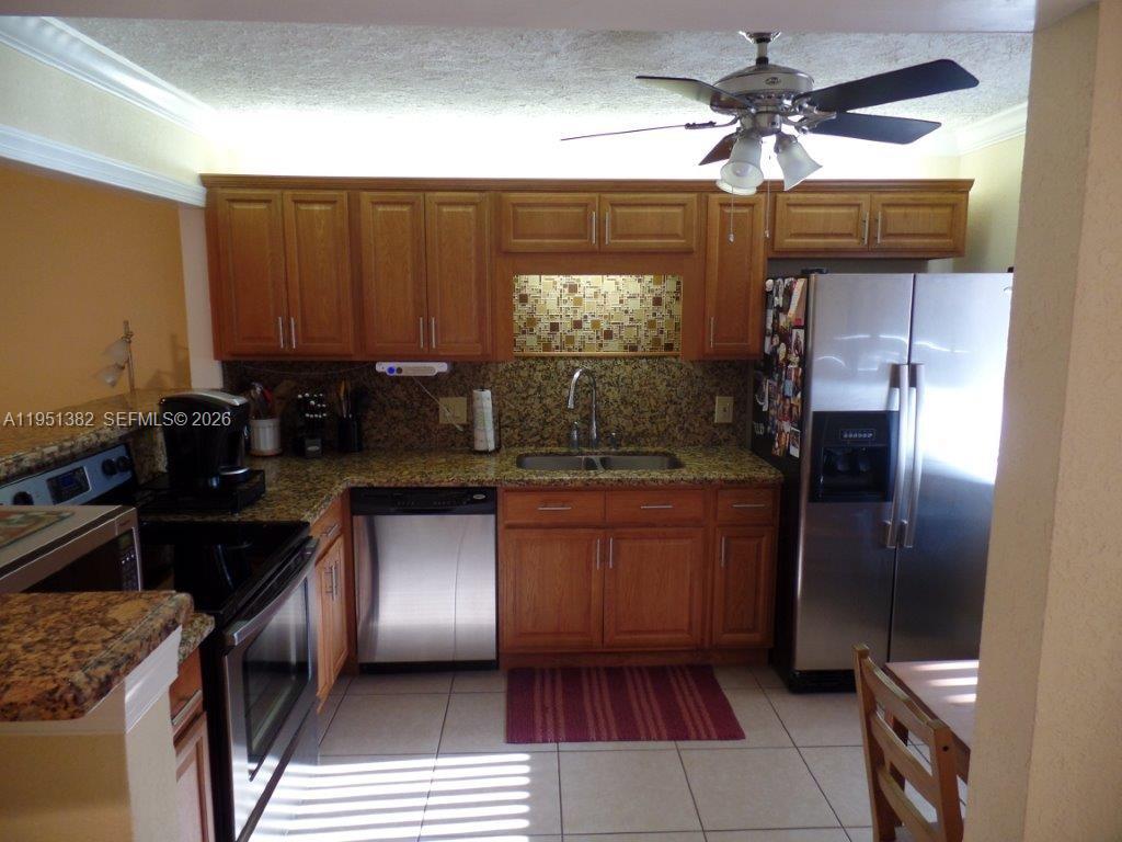 280 Racquet Club Road, Unit 102 Weston, FL 33326 - Photo 8 of 45