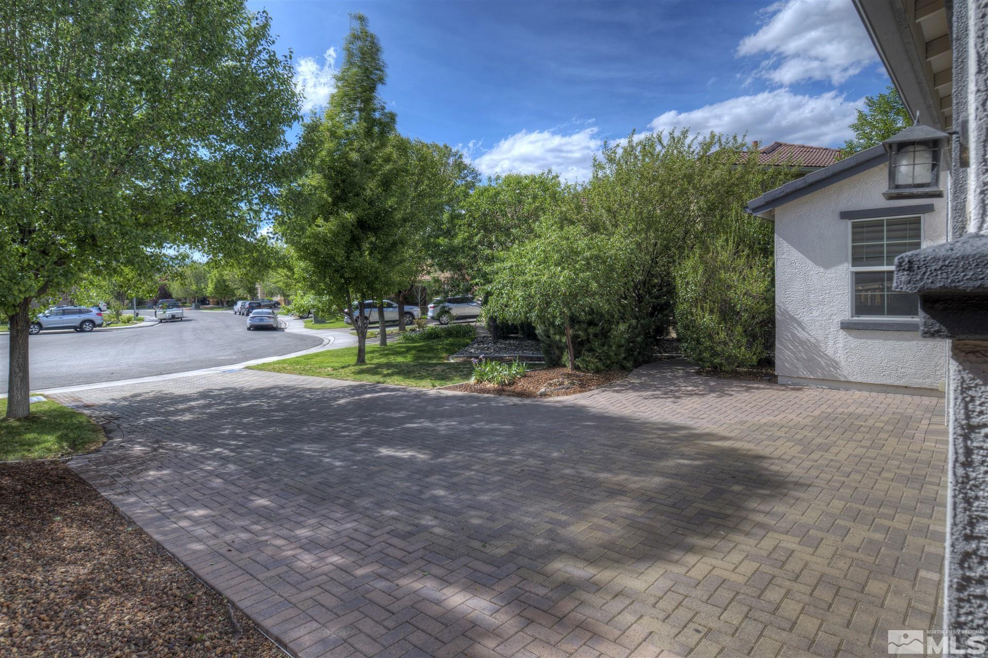 495 Stradella Court Reno, NV 89521 - Photo 5 of 40 Photo 5