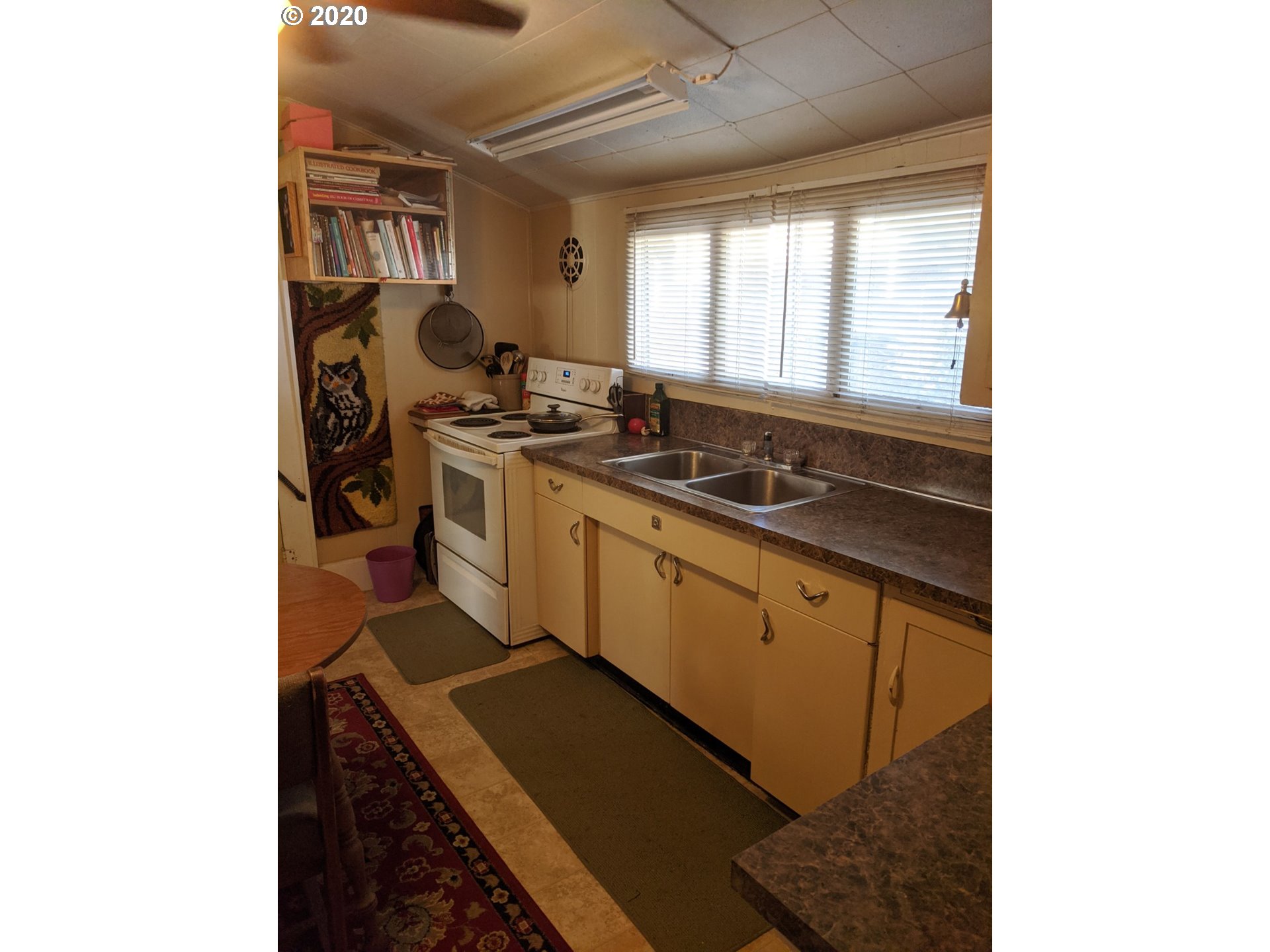 609 Southwest 6th Street Pendleton, OR 97801 - Photo 7 of 28