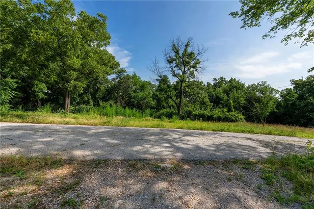 $10,000 | 8560 Harrison Street, Kansas City, MO 64131