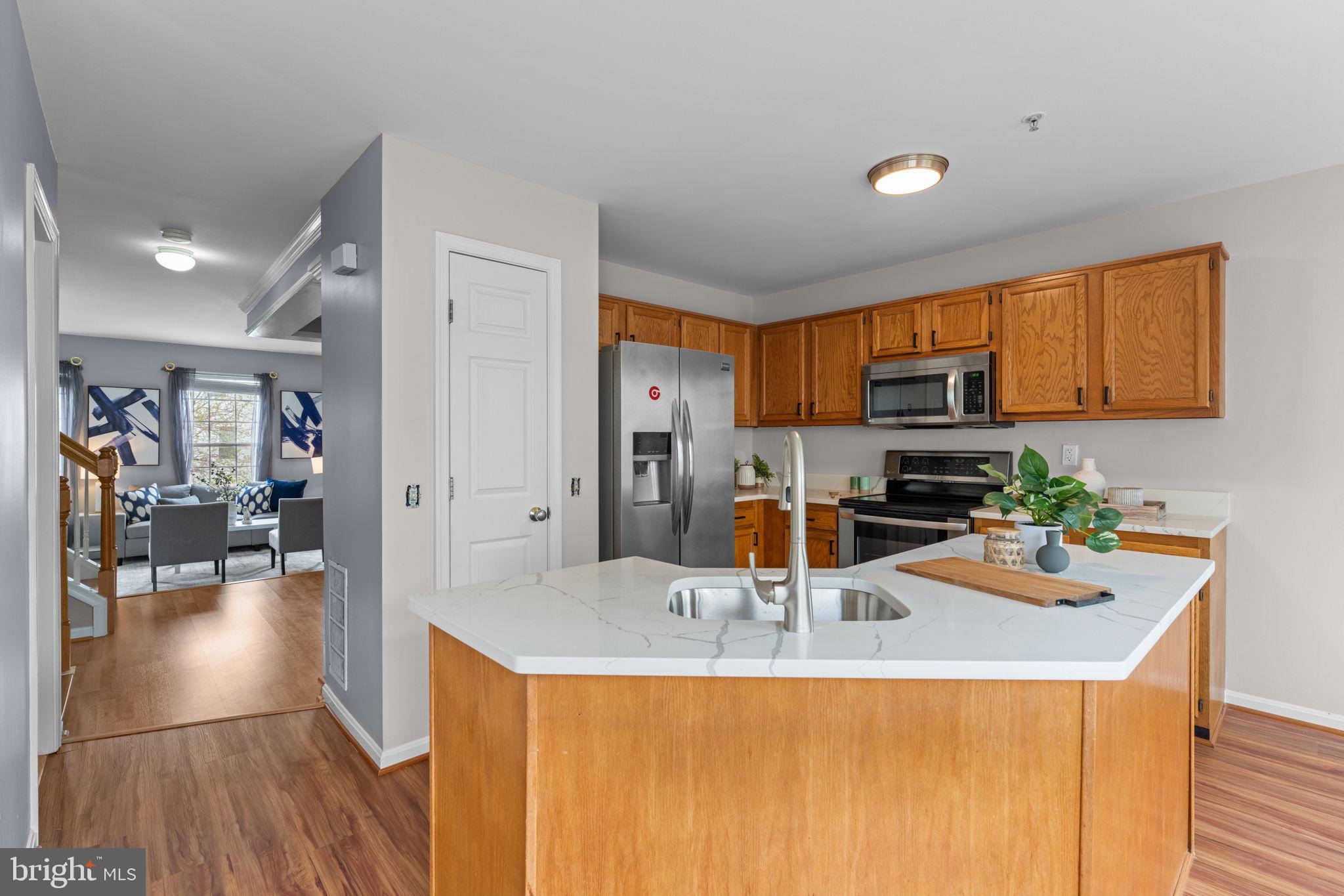 3546 Ellerton Road Bowie, MD 20716 - Photo 16 of 87 Modern kitchen with inviting layout.