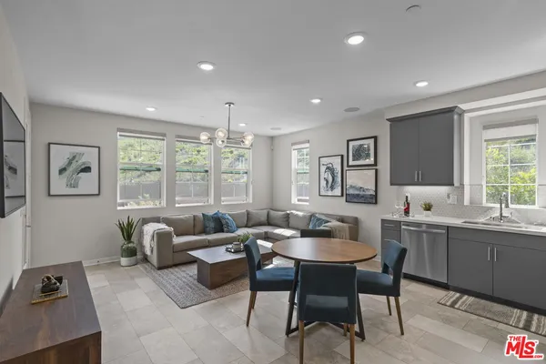 $675,000 | 205 Niebla Lane, Mission Viejo, CA 92692