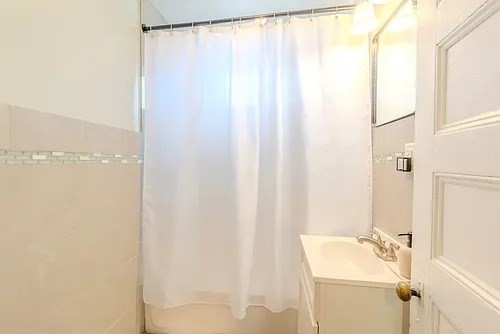 27 R Albion Street, Unit 1 Somerville, MA 02143 - Photo 29 of 36 Gallery Image 29