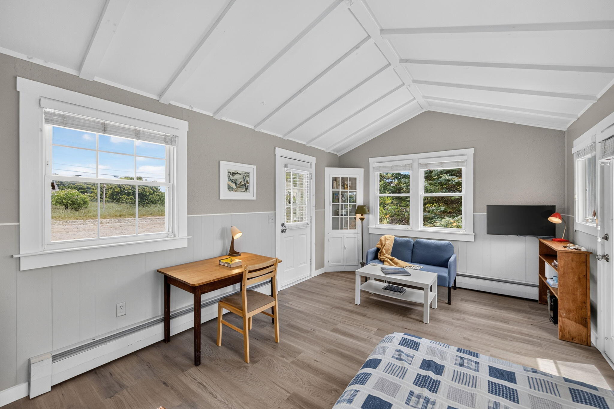 148 Shore Road, Unit 5 Truro, MA 02666 - Photo 4 of 22 .
