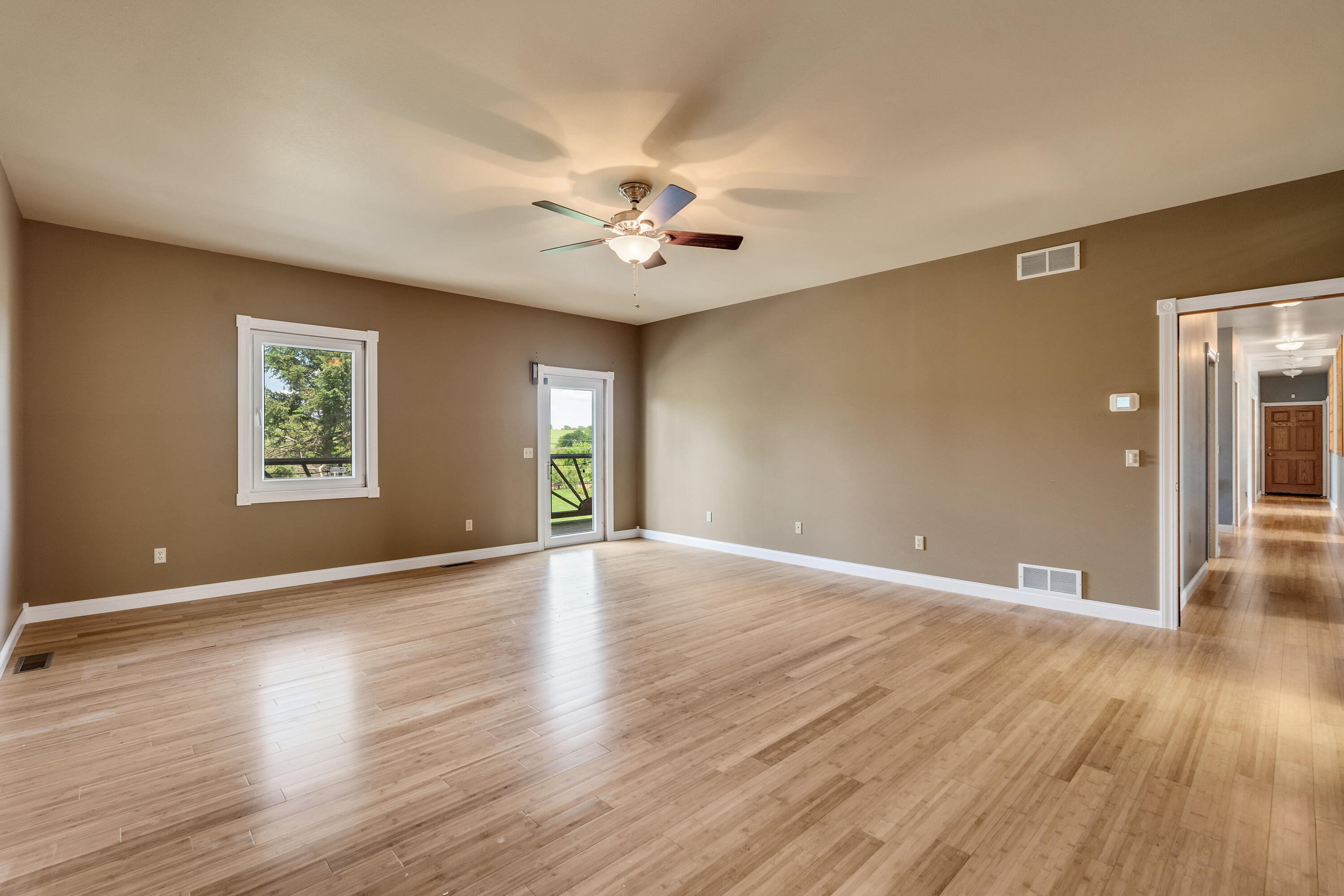 27751 Nutmeg Road Glendale, WI 53929 - Photo 22 of 44 Master bedroom