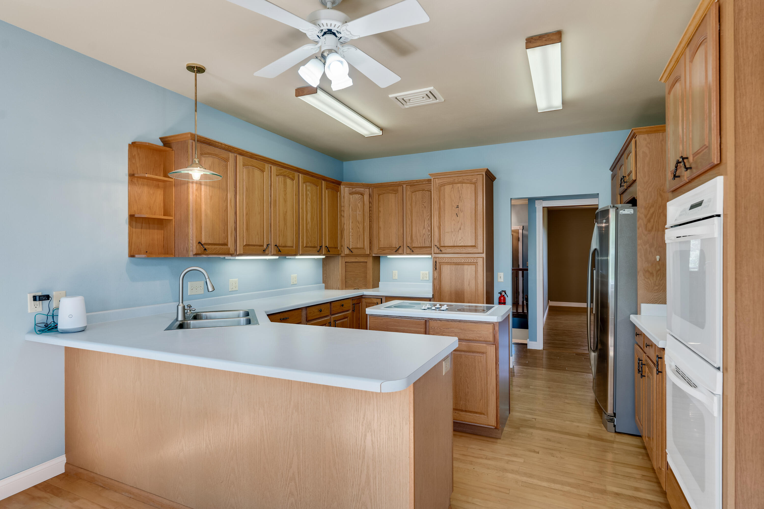 27751 Nutmeg Road Glendale, WI 53929 - Photo 6 of 44 Kithen