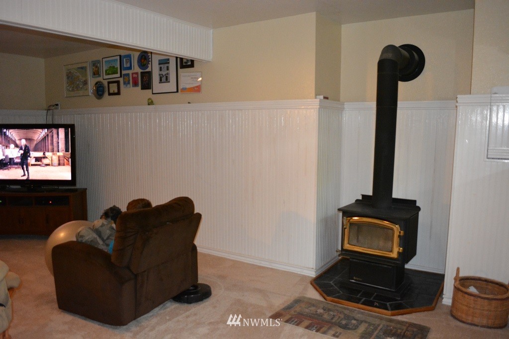 16830 17th Avenue Southeast Bothell, WA 98012 - Photo 18 of 24 Gallery Image 18