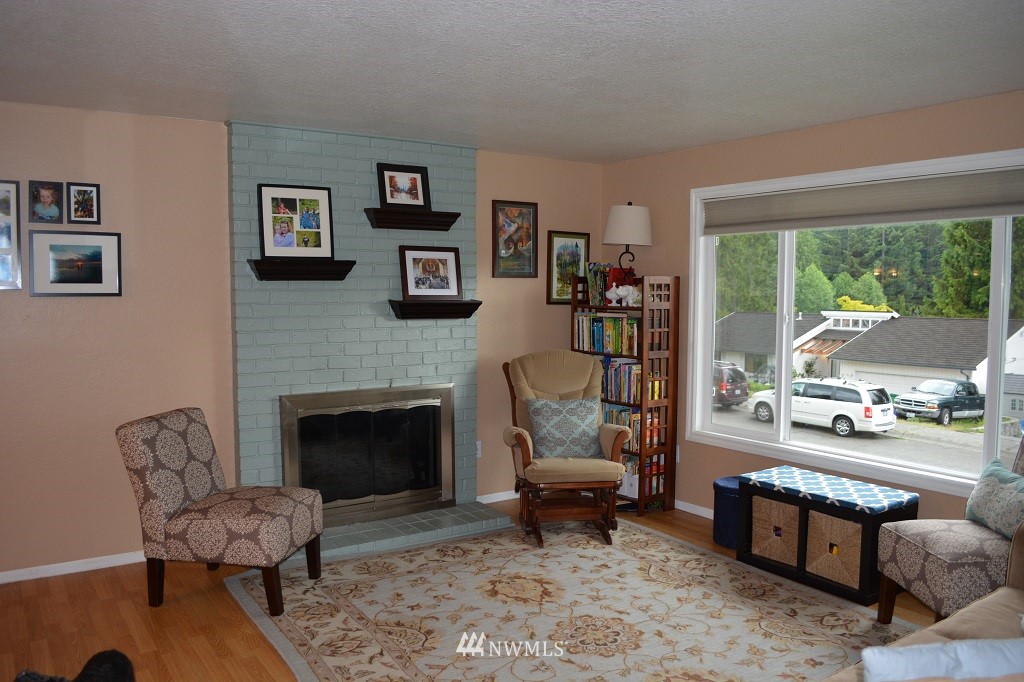 16830 17th Avenue Southeast Bothell, WA 98012 - Photo 9 of 24 Gallery Image 9
