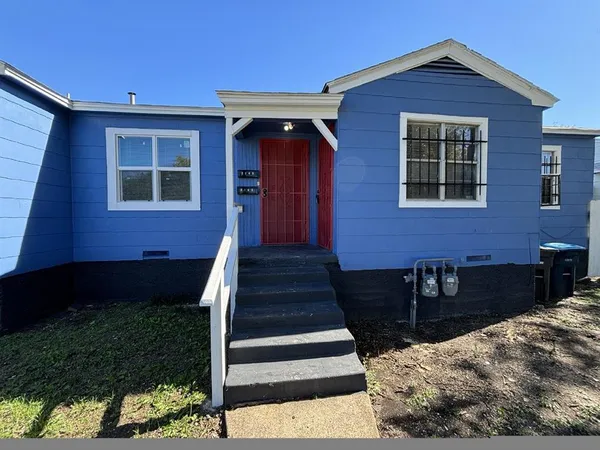 $1,150 | 2645 Canberra Court, Fort Worth, TX 76105