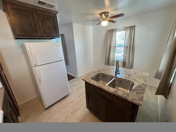 $1,150 | 2645 Canberra Court, Fort Worth, TX 76105