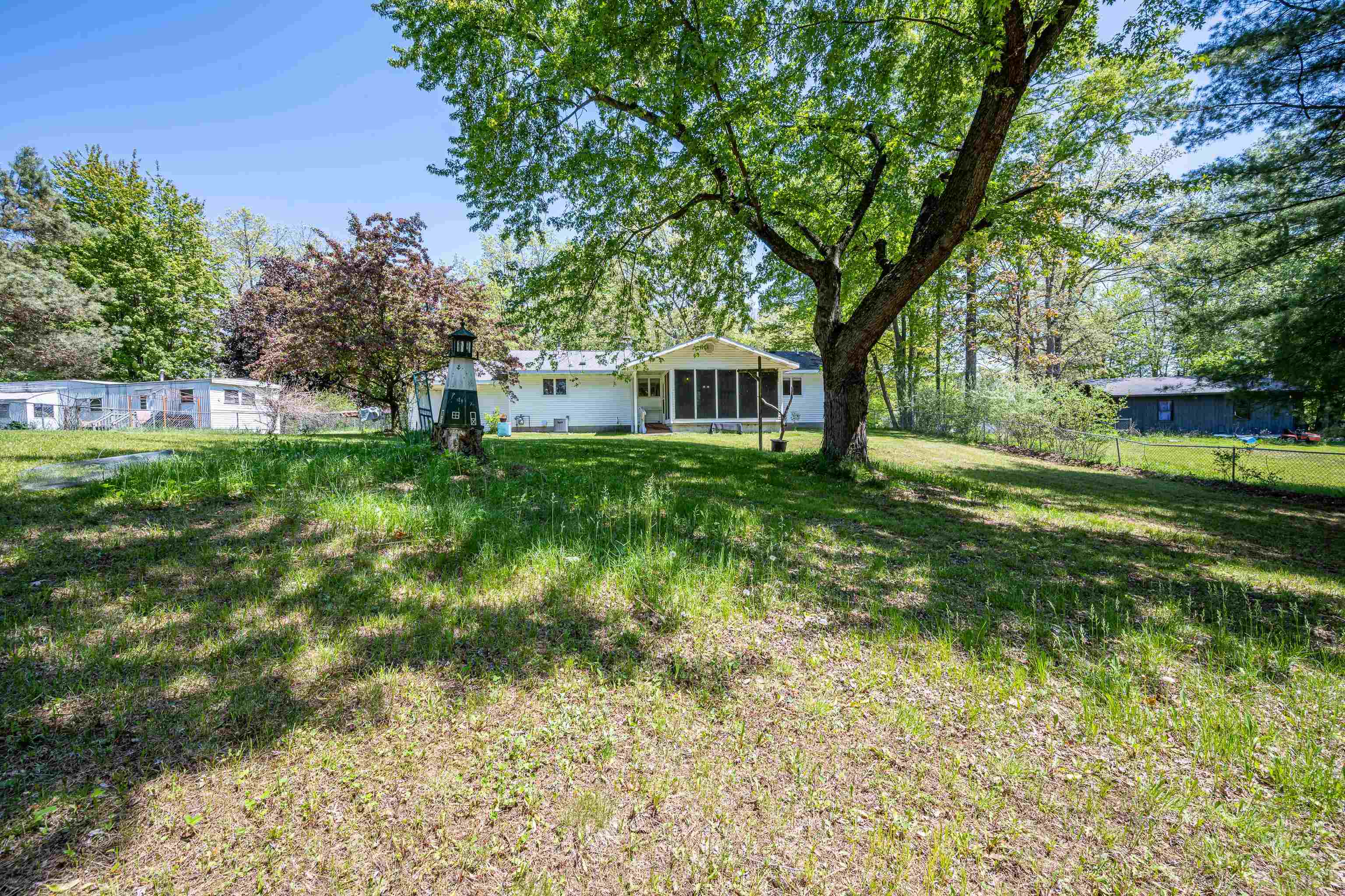2881 Dean Street Harrison, MI 48625 - Photo 31 of 44
