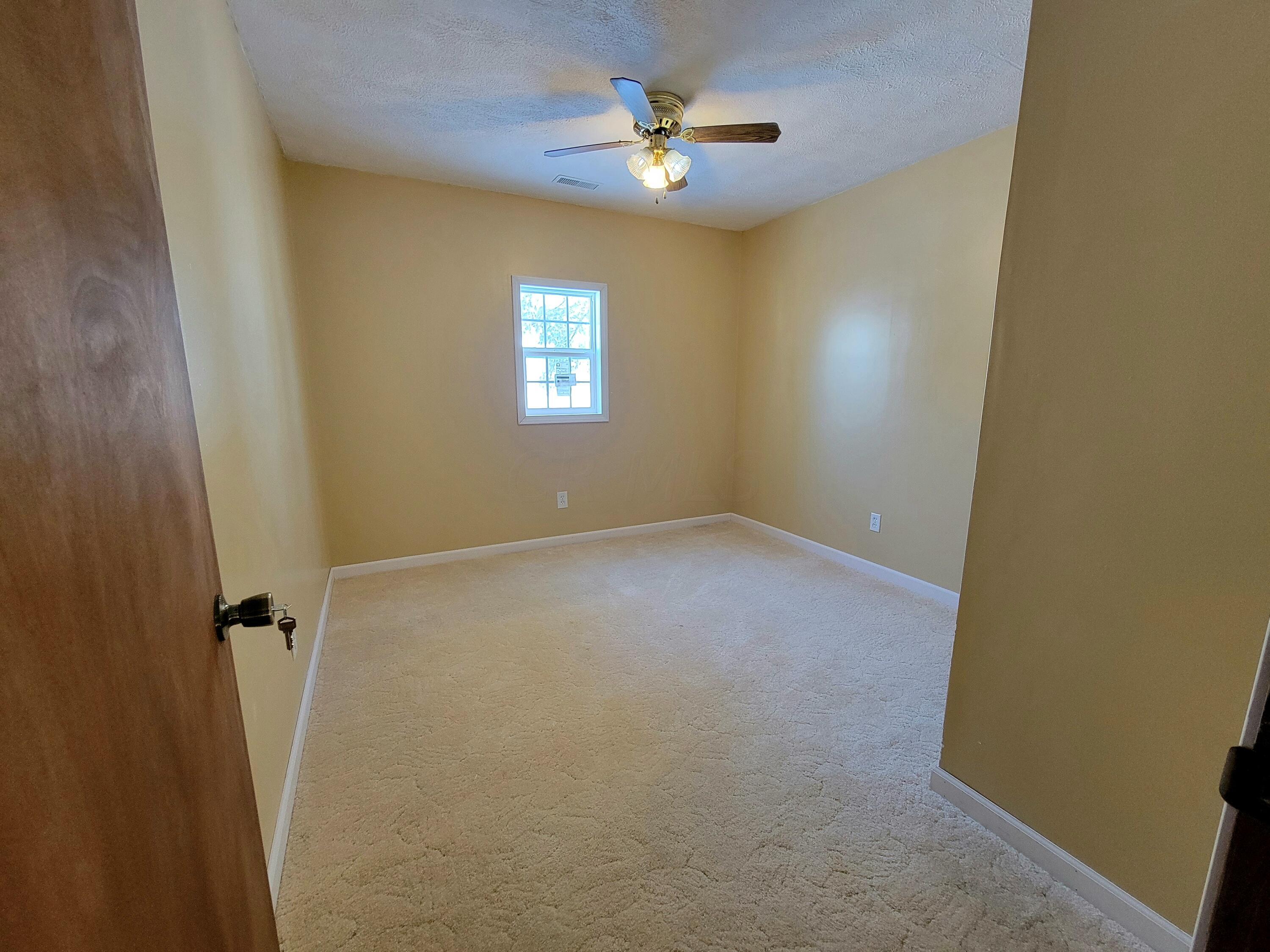 9185 Chillicothe Lancaster Road Southwest Amanda, OH 43102 - Photo 10 of 19 Bedroom 1
