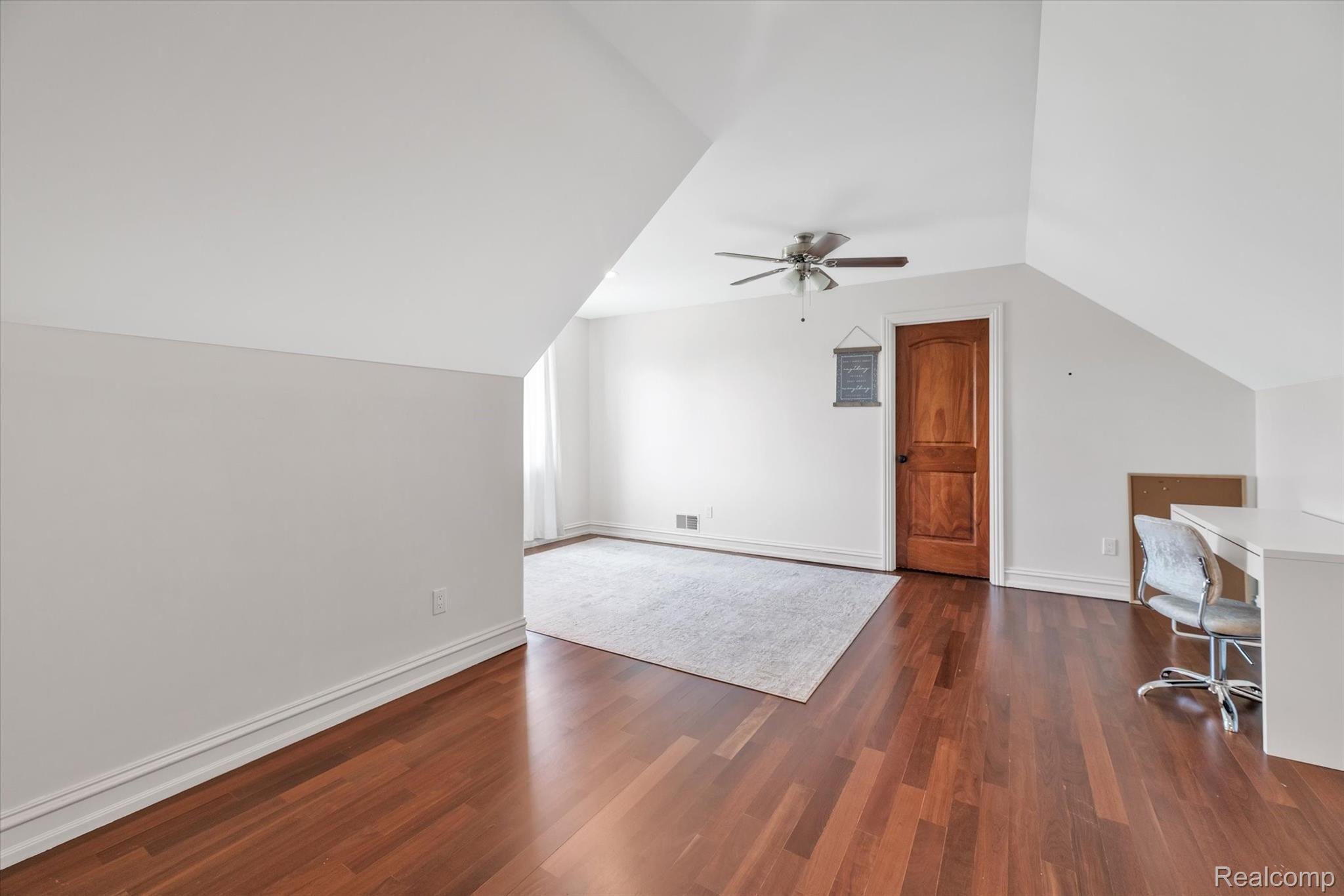 965 Grace Avenue Rochester, MI 48307 - Photo 34 of 54 34-965-Grace-Ave-WindowStill-Real-Estate-Photography-34.jpg