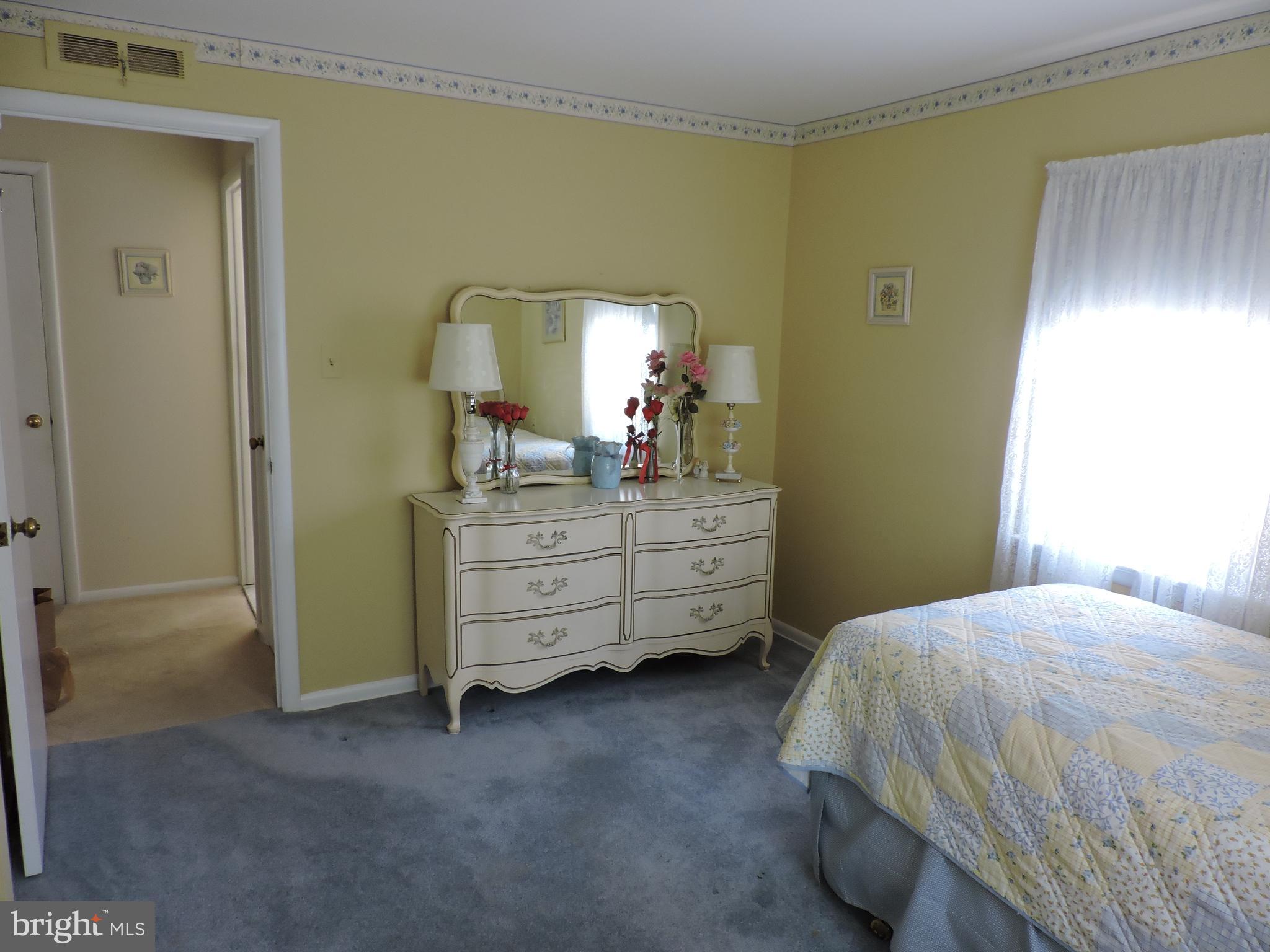302 Mill Road Oreland, PA 19075 - Photo 32 of 39 Gallery Image 32