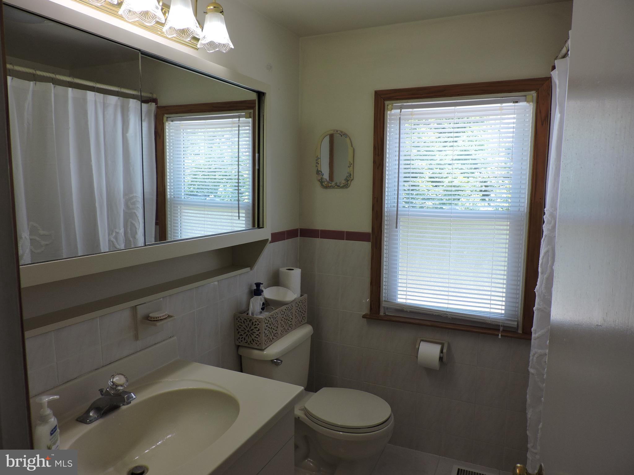 302 Mill Road Oreland, PA 19075 - Photo 35 of 39 Gallery Image 35