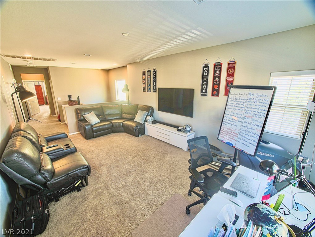 5829 Rustic Prairie Street Las Vegas, NV 89148 - Photo 10 of 19 Gallery Image 10