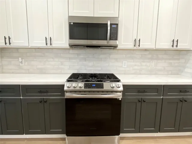 $2,800 | 2897 Settler's Way Drive, Sealy, TX 77474