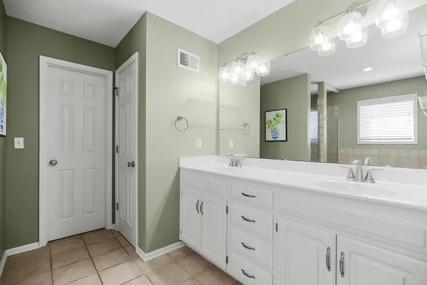 $565,000 | 14630 Northwest 63rd Street, Parkville, MO 64152