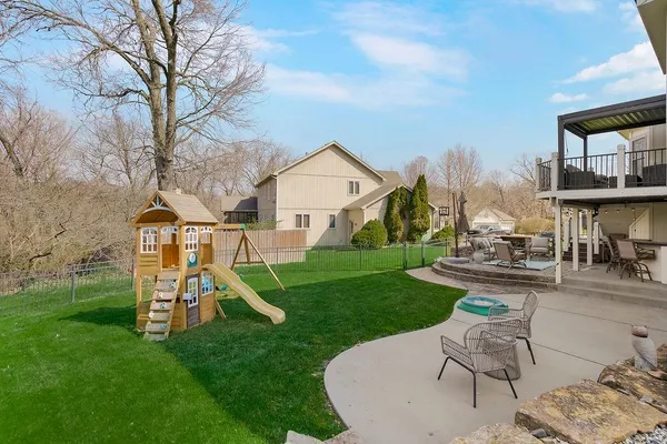 $565,000 | 14630 Northwest 63rd Street, Parkville, MO 64152