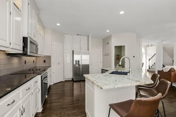 $565,000 | 14630 Northwest 63rd Street, Parkville, MO 64152
