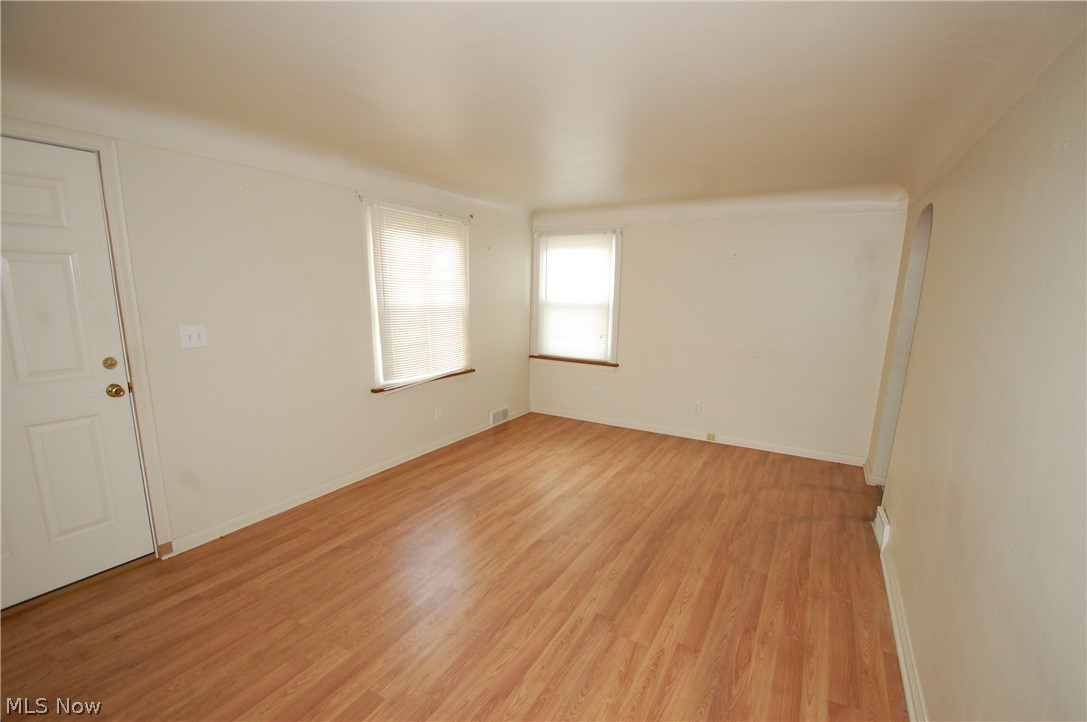 122 Shields Road Youngstown, OH 44512 - Photo 2 of 18 Gallery Image 2