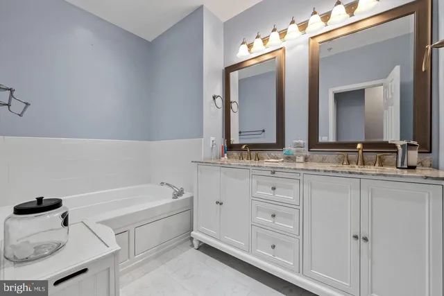 $2,600 | 43371 Locust Dale Terrace, Unit 107, Ashburn, VA 20147