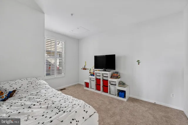 $2,600 | 43371 Locust Dale Terrace, Unit 107, Ashburn, VA 20147