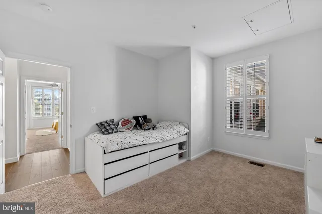 $2,600 | 43371 Locust Dale Terrace, Unit 107, Ashburn, VA 20147