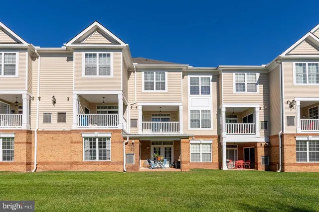 $2,600 | 43371 Locust Dale Terrace, Unit 107, Ashburn, VA 20147
