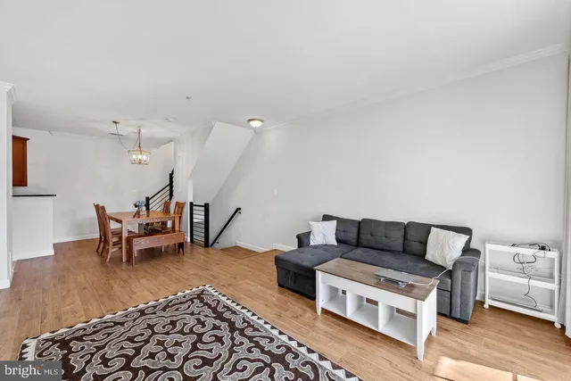 $2,600 | 43371 Locust Dale Terrace, Unit 107, Ashburn, VA 20147