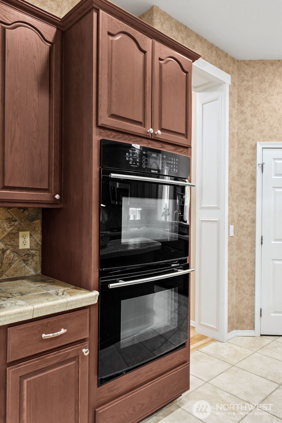 8336 Bainbridge Loop Northeast Lacey, WA 98516 - Photo 11 of 39