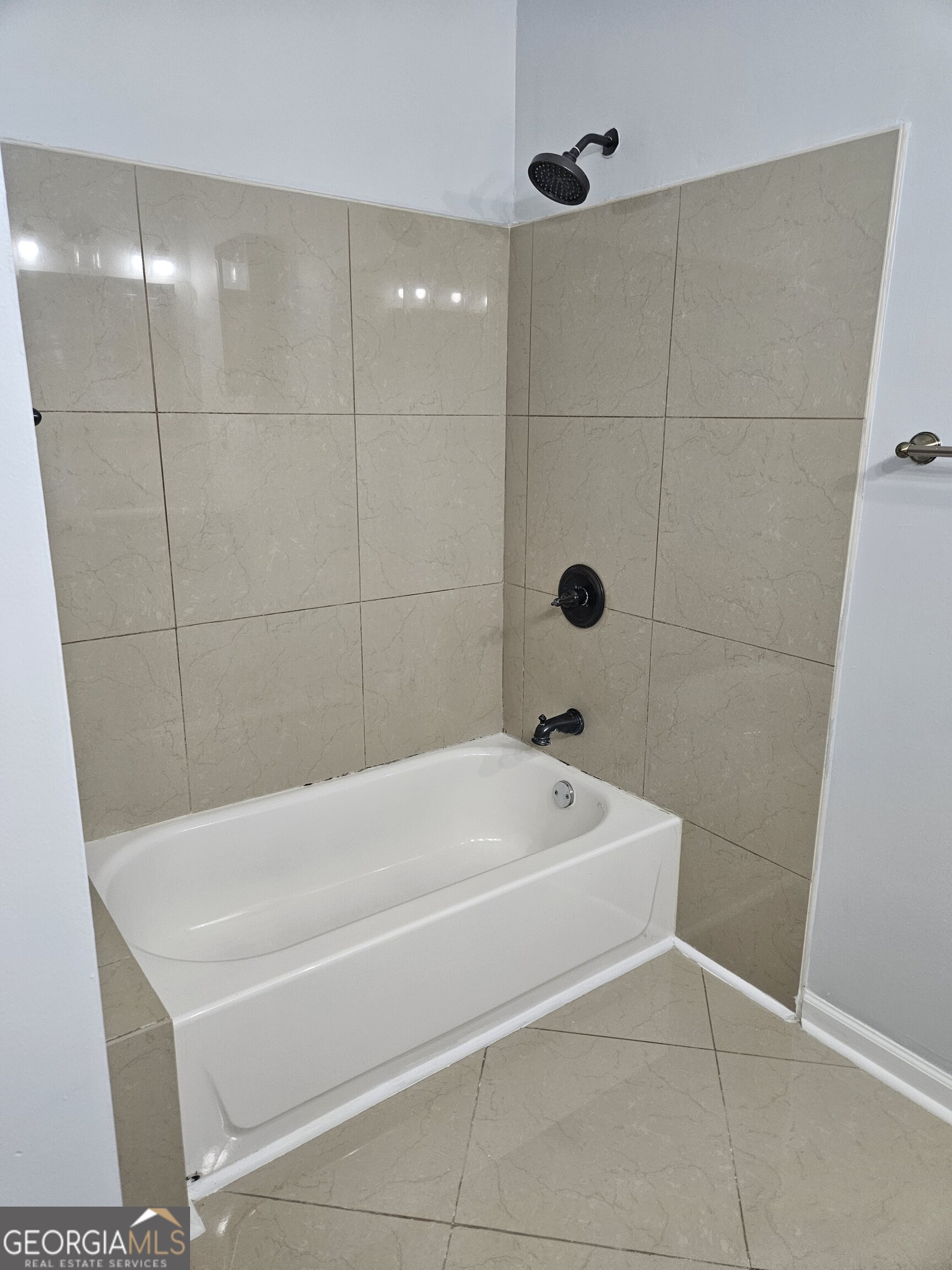 6923 Biscayne Rex, GA 30273 - Photo 10 of 19