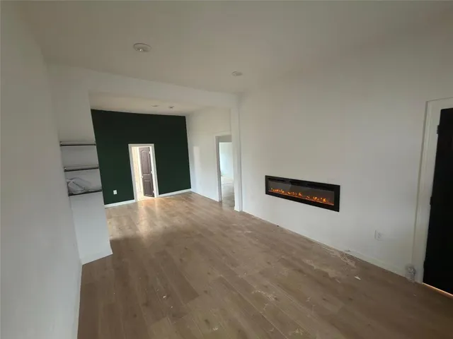 $1,550 | 216 West 9th Street, Bonham, TX 75418