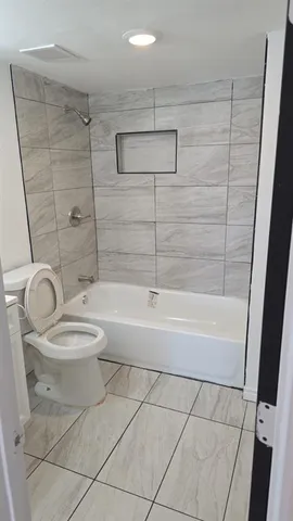 $1,550 | 216 West 9th Street, Bonham, TX 75418