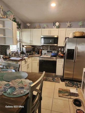 $2,200 | 2915 San Remo Circle, Homestead, FL 33035