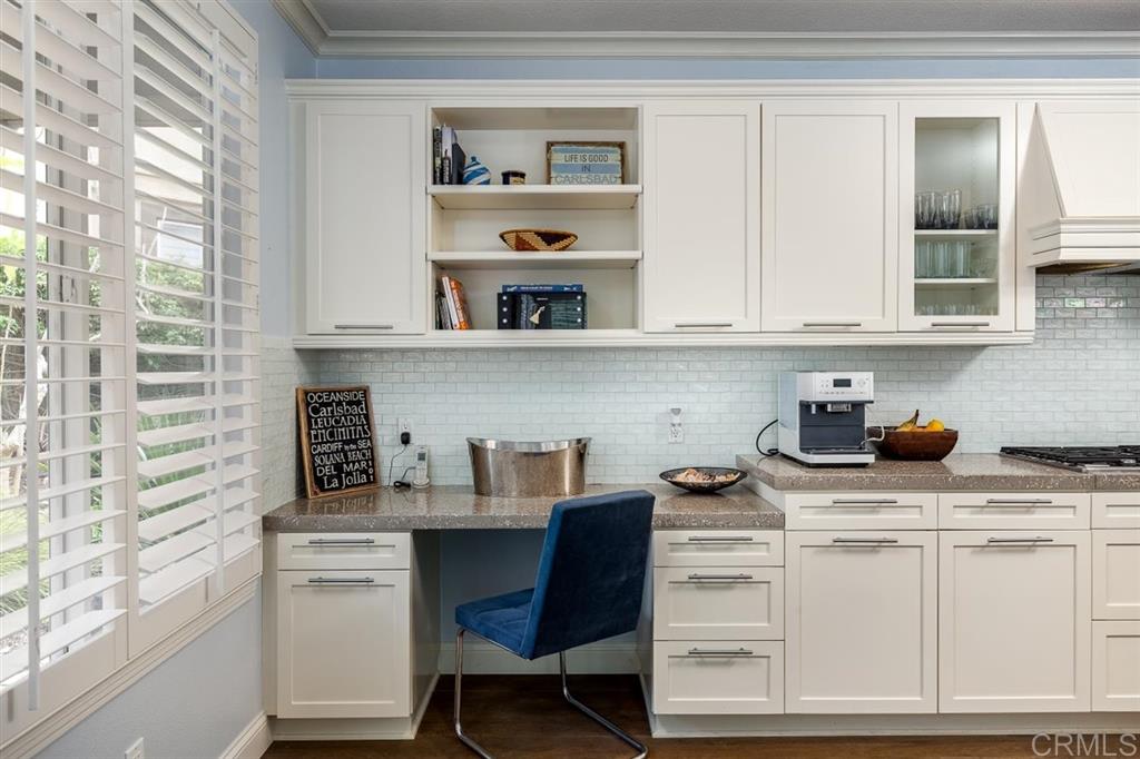 7485 Seashell Court Carlsbad, CA 92011 - Photo 6 of 25