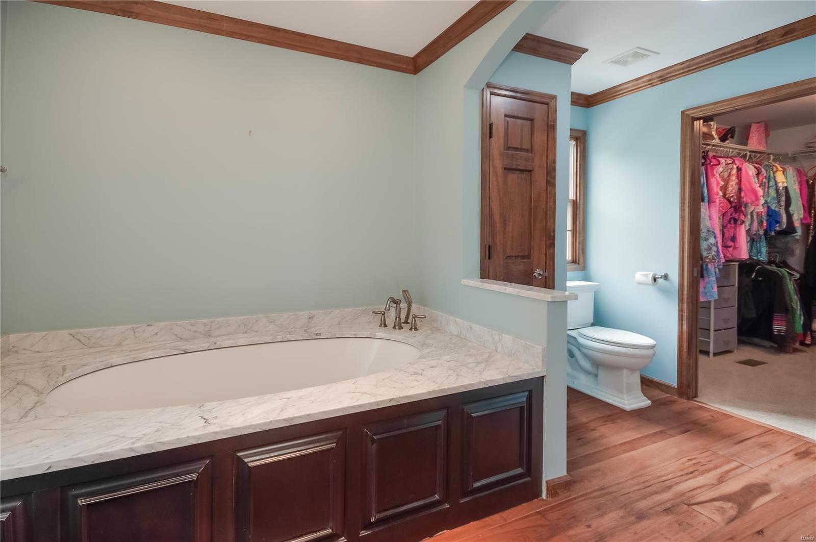64 Highgate Road Olivette, MO 63132 - Photo 28 of 56