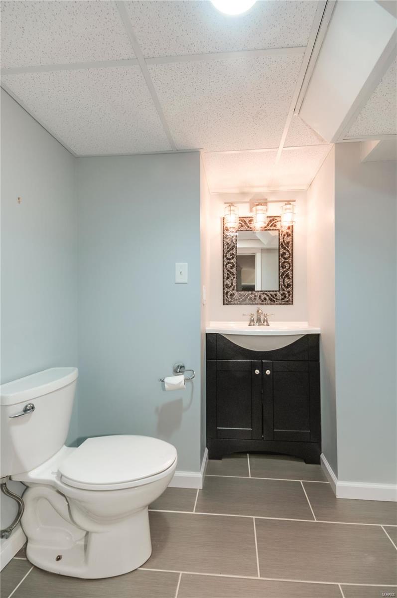 64 Highgate Road Olivette, MO 63132 - Photo 41 of 56
