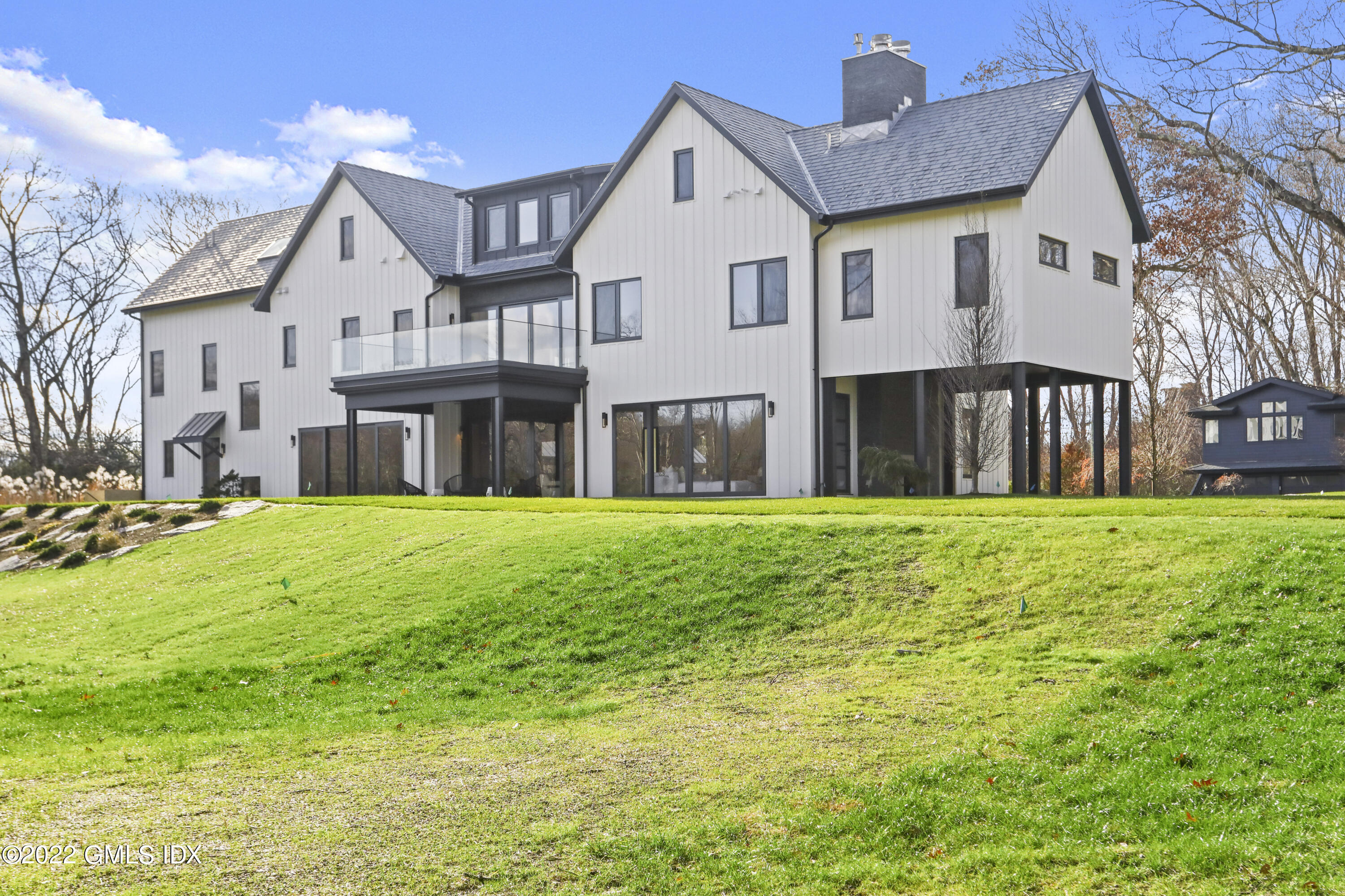 121 Lower Cross Road Greenwich, CT 06831 - Photo 12 of 12 102-107-108-4200x2800