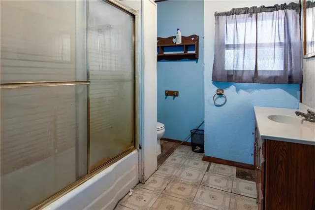 $76,000 | 407 West 3rd Street, Chanute, KS 66720