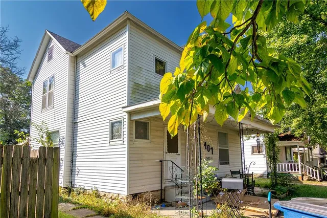 $76,000 | 407 West 3rd Street, Chanute, KS 66720