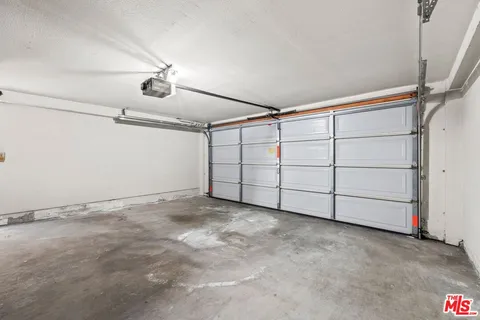a view of a garage