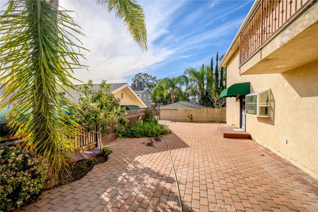 6541 Elmo Street Tujunga, CA 91042 - Photo 20 of 20 a view of a backyard of the house