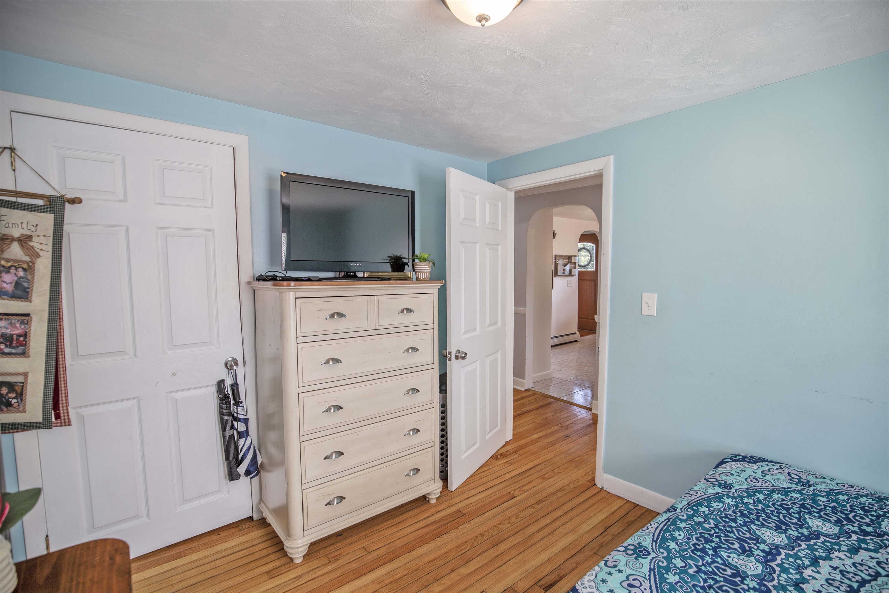 87 Windham Road Pelham, NH 03076 - Photo 23 of 39
