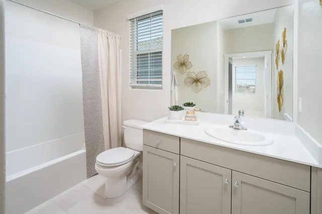 $512,990 | 1126 Bellawood Drive, Galt, CA 95632