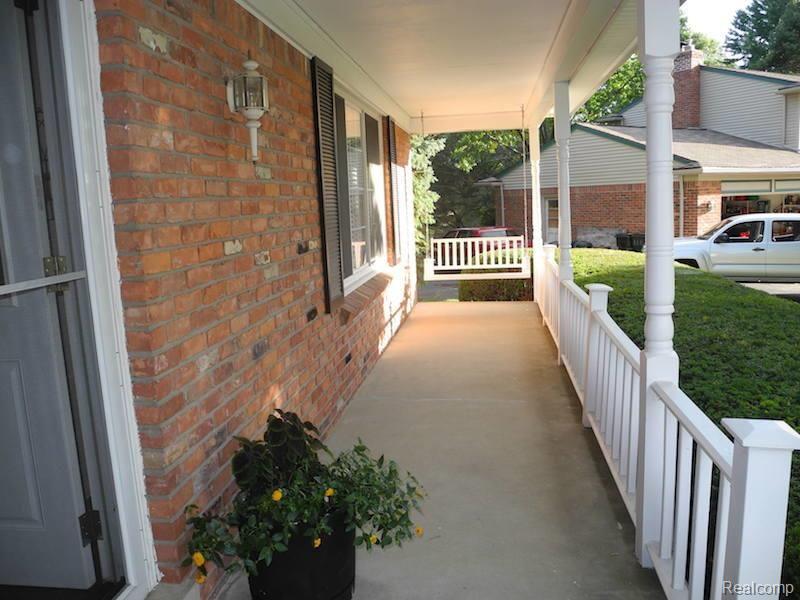2083 Wayward Drive Rochester, MI 48309 - Photo 6 of 25 FRONT PORCH VIEW.jpg