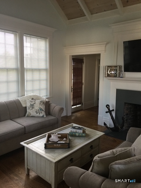 664 Fairfield Beach Road Fairfield, CT 06824 - Photo 12 of 25