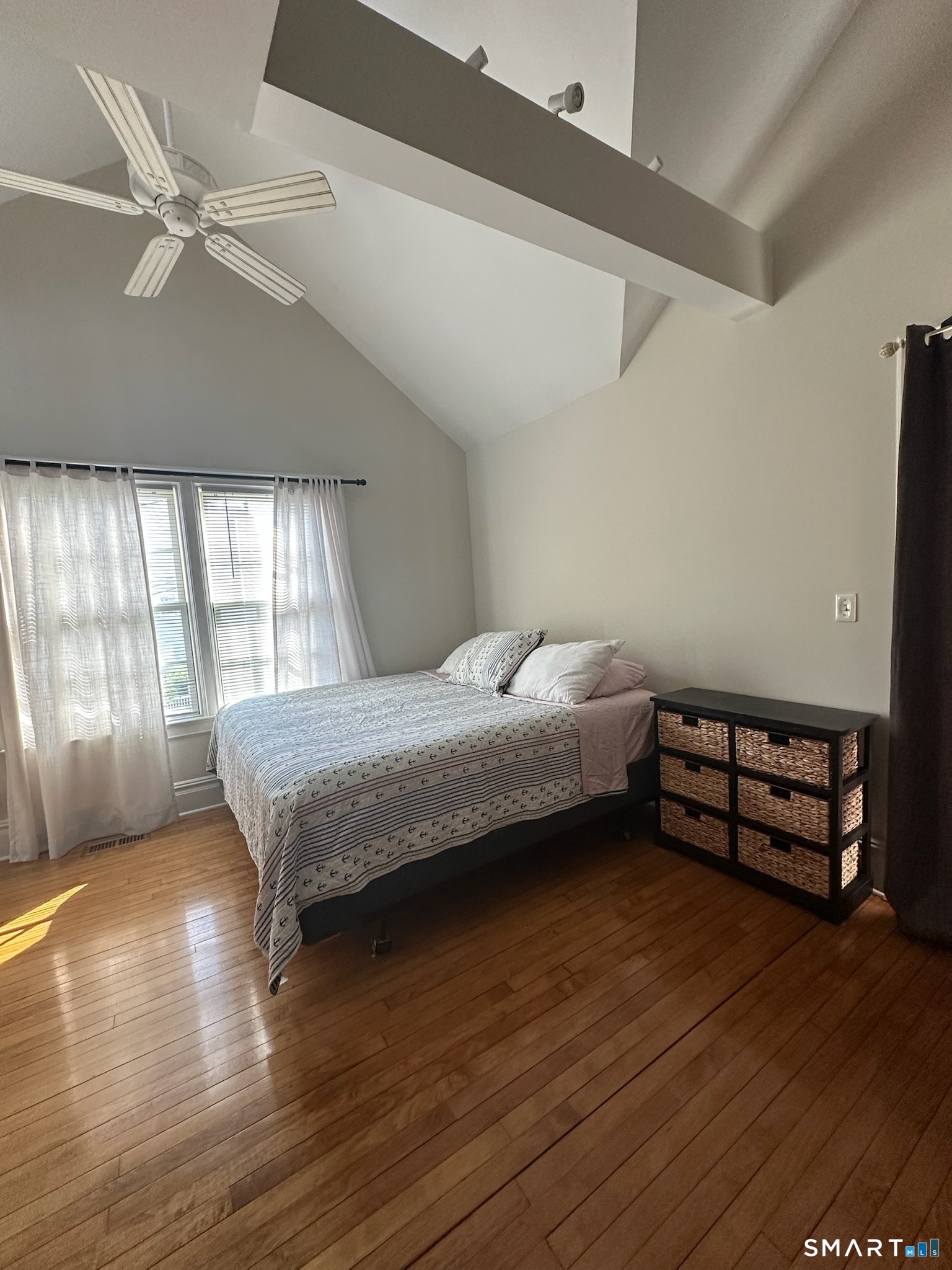 664 Fairfield Beach Road Fairfield, CT 06824 - Photo 17 of 25