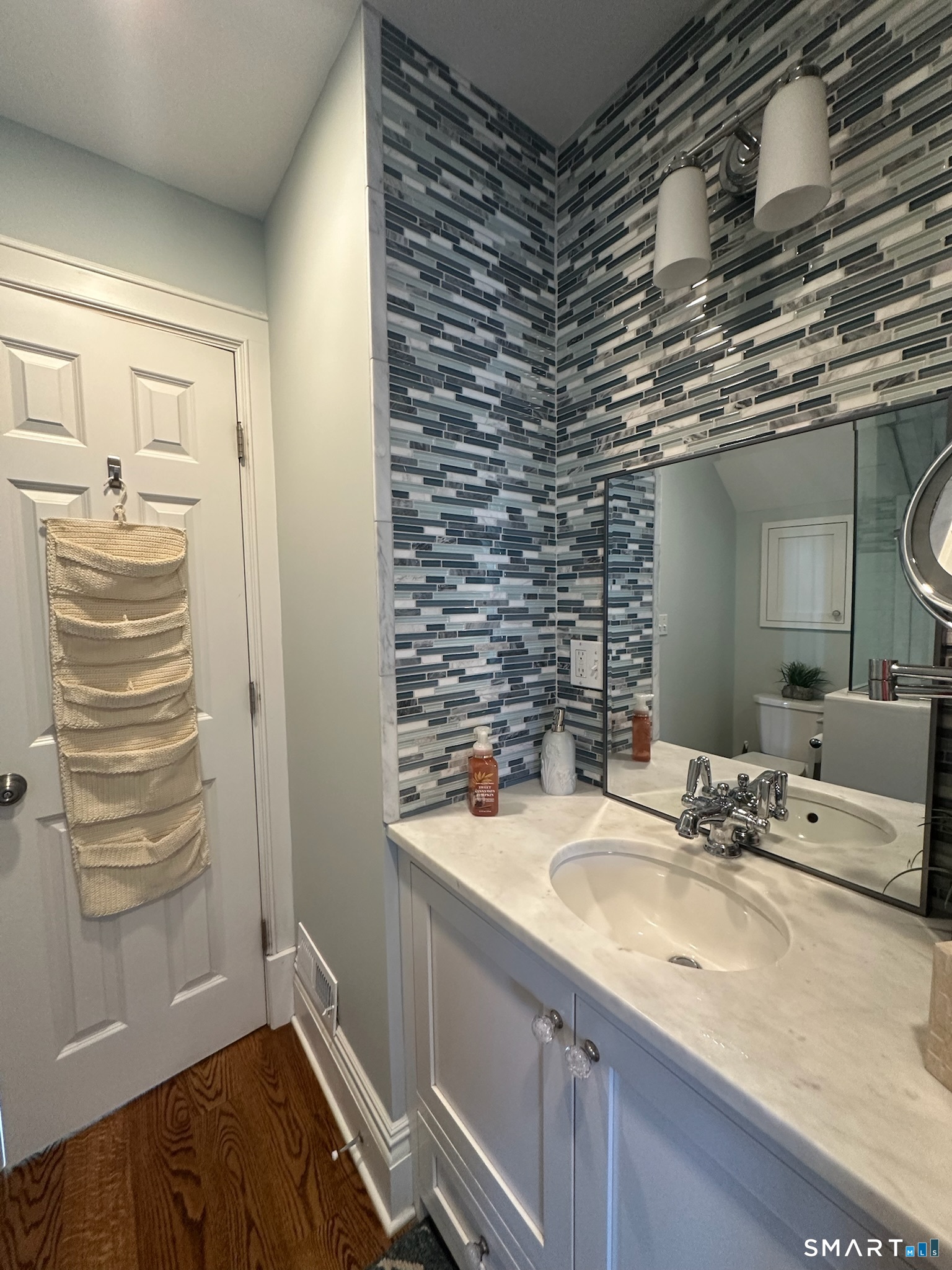 664 Fairfield Beach Road Fairfield, CT 06824 - Photo 18 of 25
