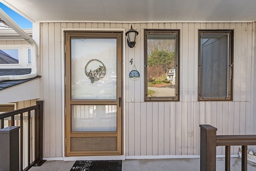 4 Coventry Road, Unit 4 Grafton, MA 01519 - Photo 4 of 38 Gallery Image 4